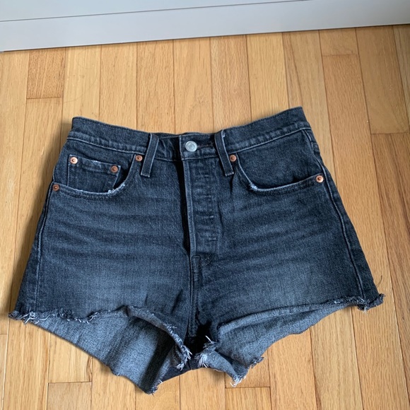 Levi’s 501’s!!! - Picture 3 of 4